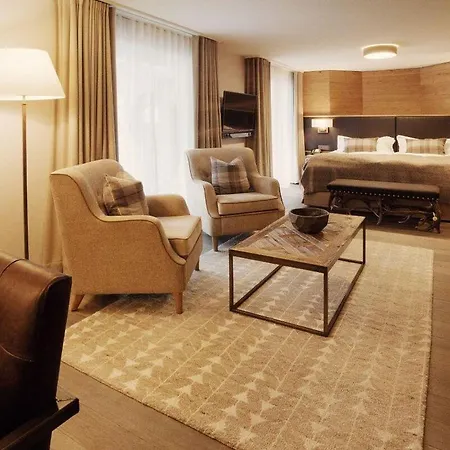 Villa 10 Bedrooms Chalet In Fee Saas-Fee